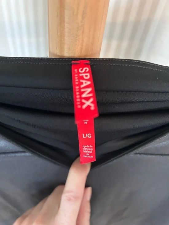 SPANX High-Waist Faux Leather Black Leggings Women’s Size Large NWOT - Picture 8 of 8